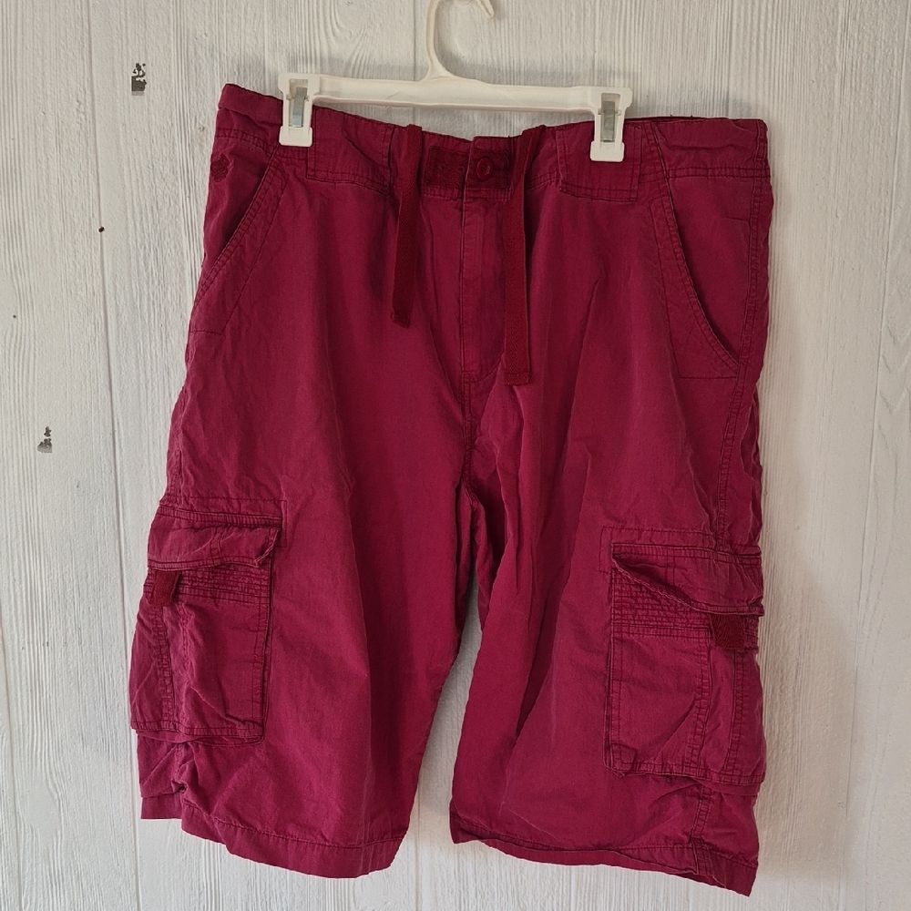 Rocawear Men's Burgundy Cargo Shorts